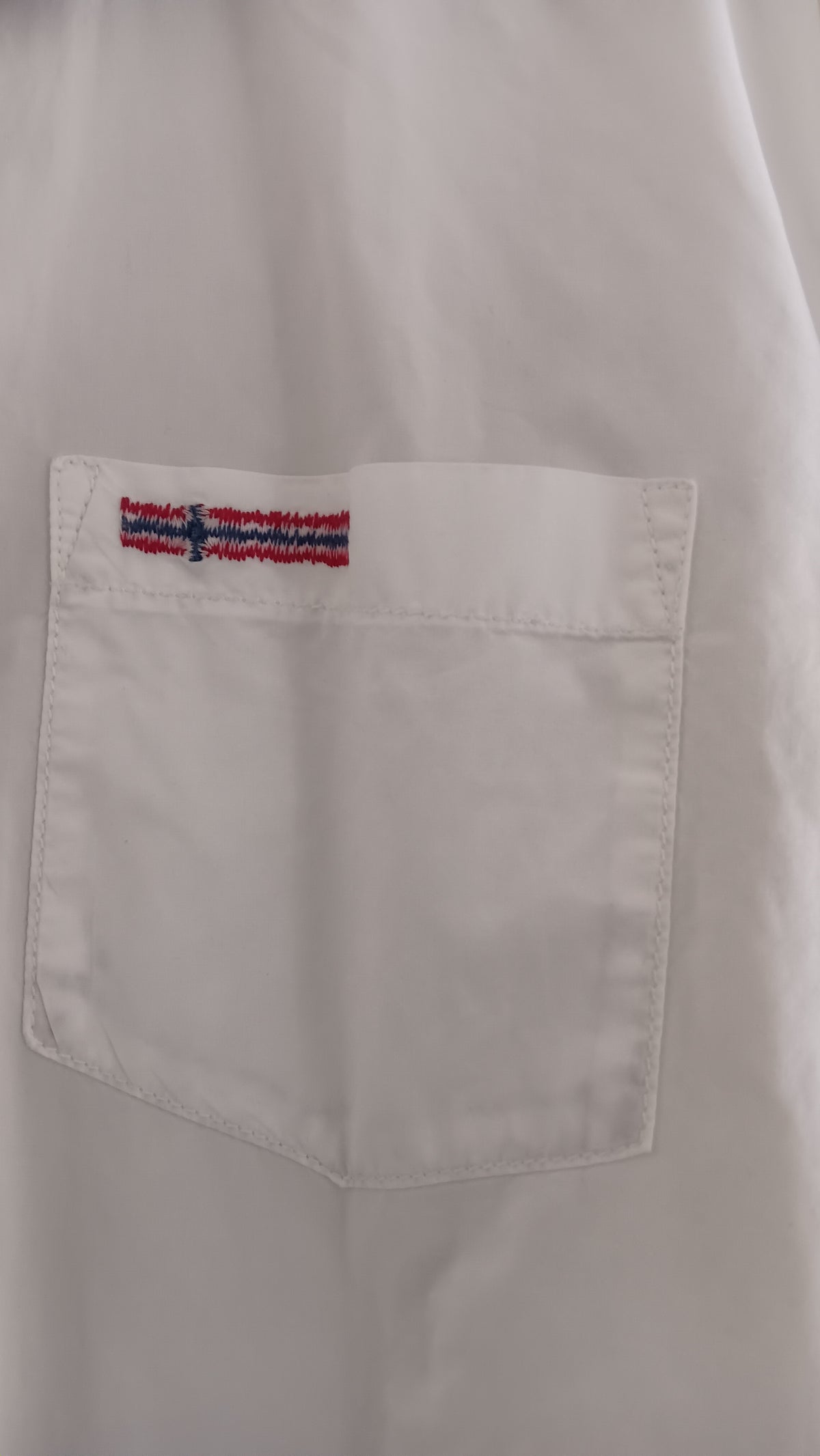 CHEMISE  BLANCHE NAPAPIJRI